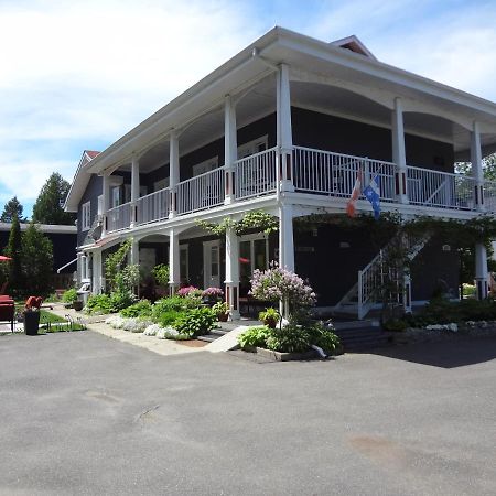 Hotel Saint-Donat Exterior photo